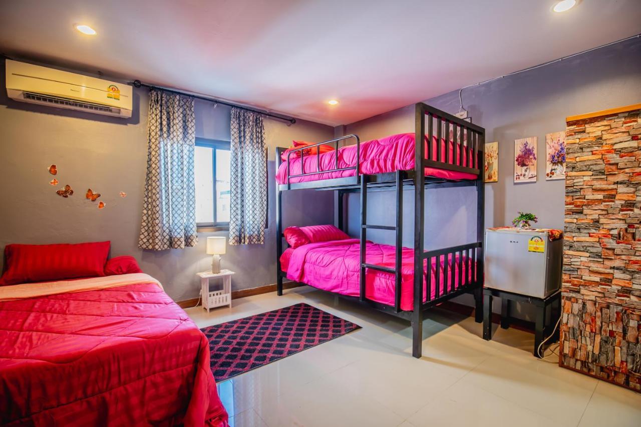 Menulis Coolly House Patong Bed & Breakfast Exterior photo
