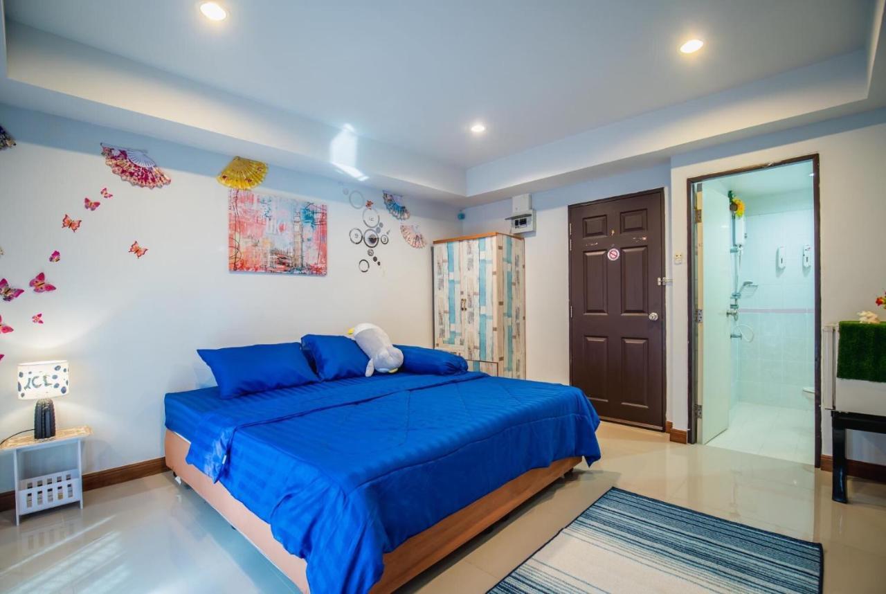 Menulis Coolly House Patong Bed & Breakfast Exterior photo