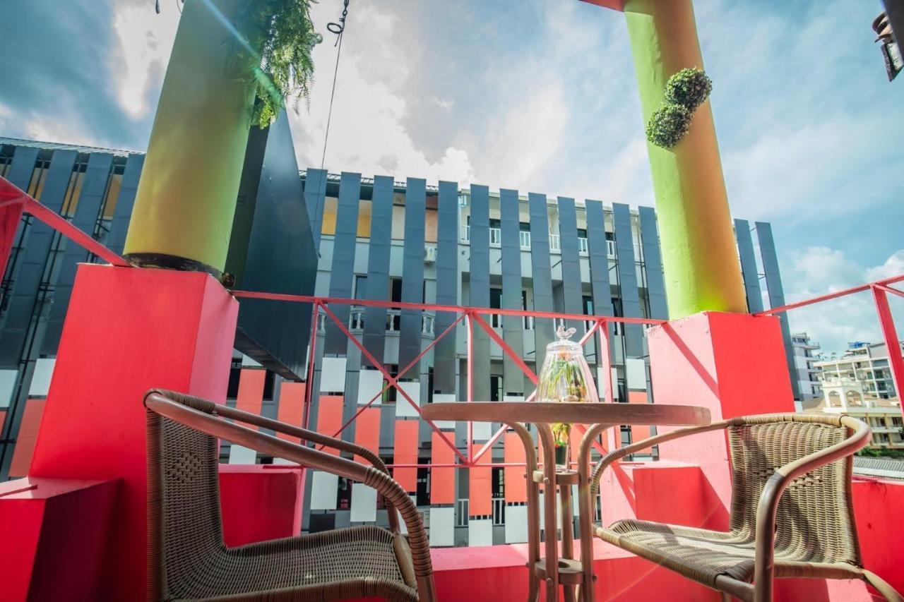 Menulis Coolly House Patong Bed & Breakfast Exterior photo