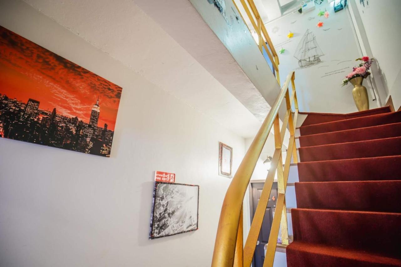 Menulis Coolly House Patong Bed & Breakfast Exterior photo