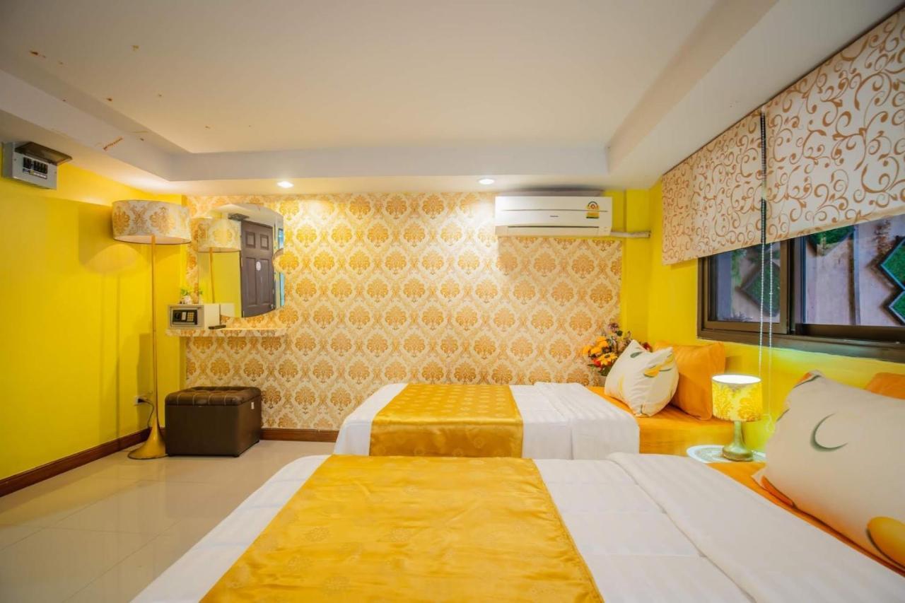 Menulis Coolly House Patong Bed & Breakfast Exterior photo
