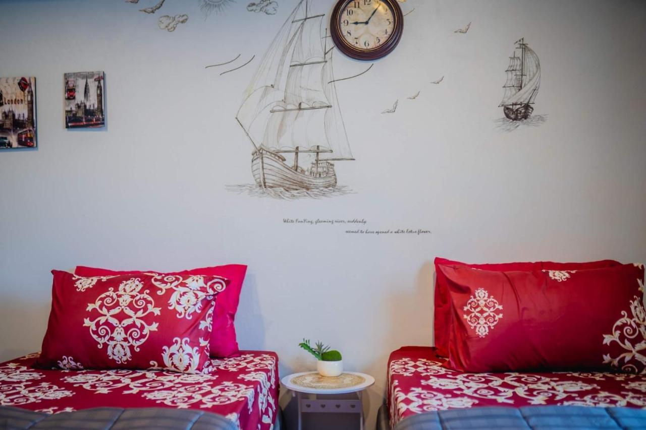 Menulis Coolly House Patong Bed & Breakfast Exterior photo