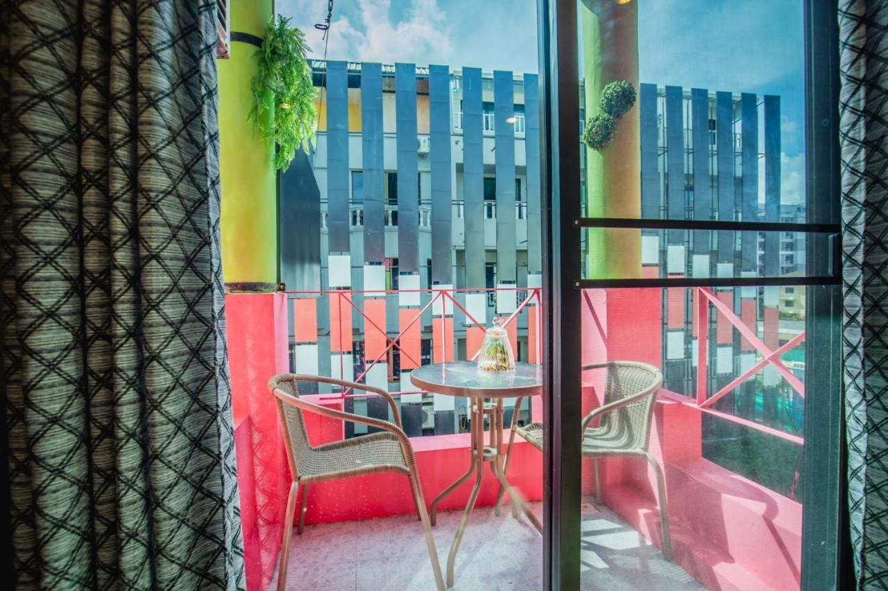 Menulis Coolly House Patong Bed & Breakfast Exterior photo