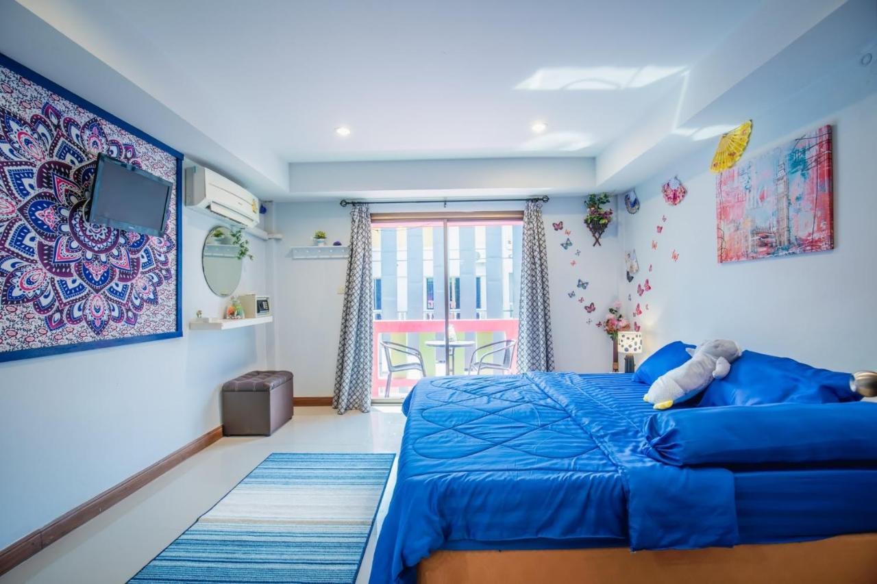 Menulis Coolly House Patong Bed & Breakfast Exterior photo