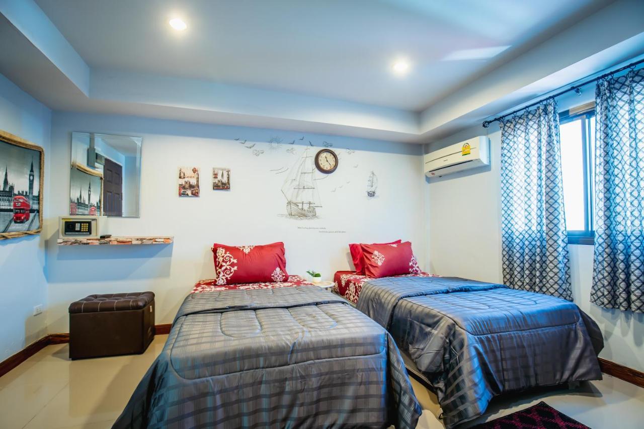 Menulis Coolly House Patong Bed & Breakfast Exterior photo